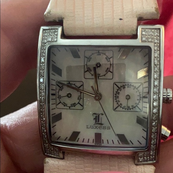 Luxess diamond/mother of Pearl watch main image 9